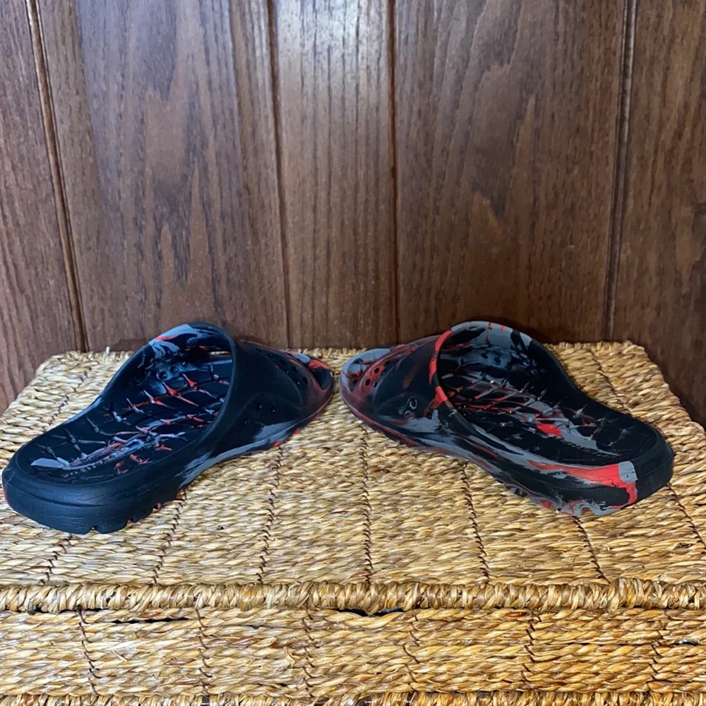 Skechers Foamies Hogan Aqua Spurt Slides